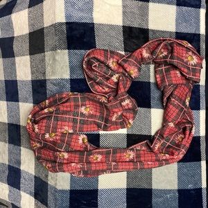Flower scarf